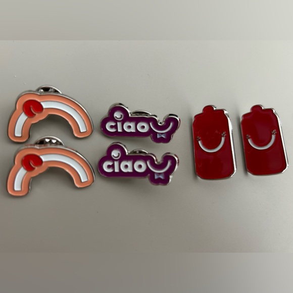 Cartoon Brooche - Picture 3 of 11